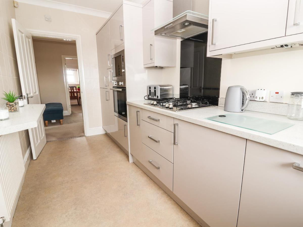 Ty Uchaf Apartment Rhyl Ngoại thất bức ảnh