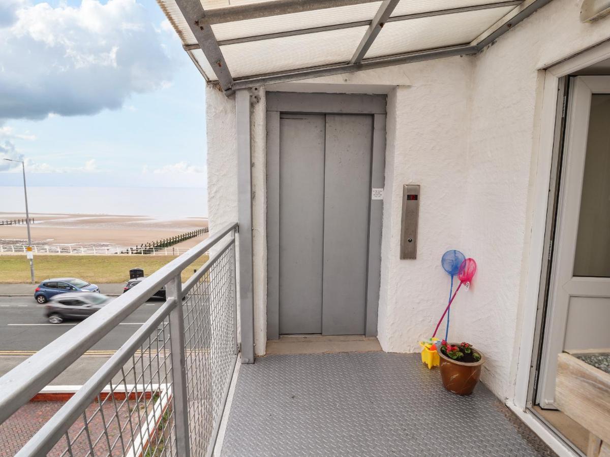 Ty Uchaf Apartment Rhyl Ngoại thất bức ảnh