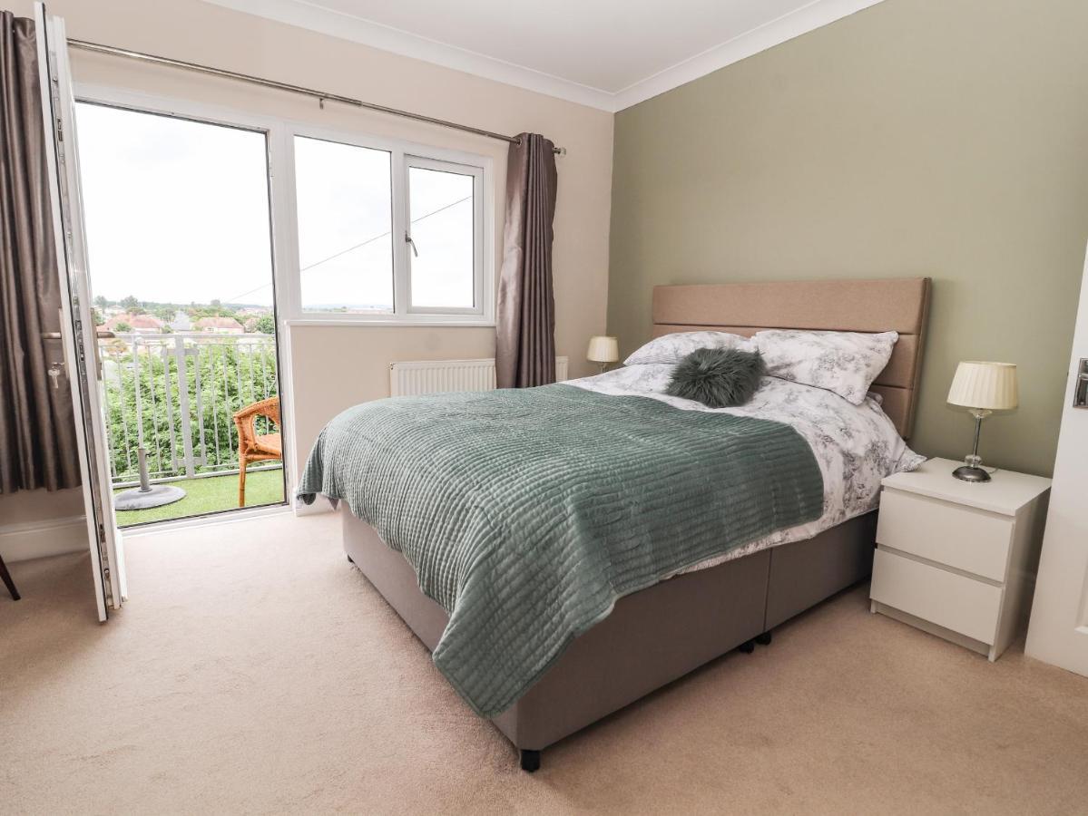 Ty Uchaf Apartment Rhyl Ngoại thất bức ảnh