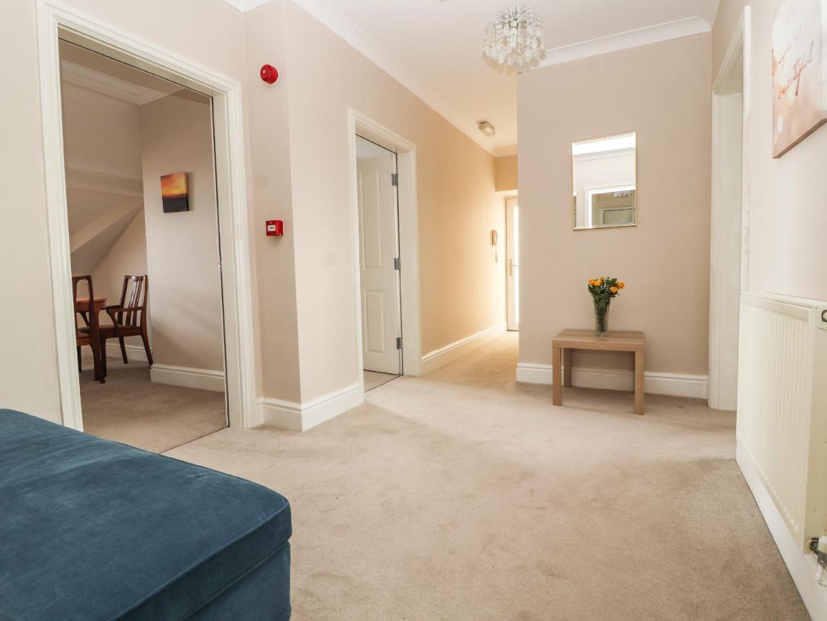 Ty Uchaf Apartment Rhyl Ngoại thất bức ảnh